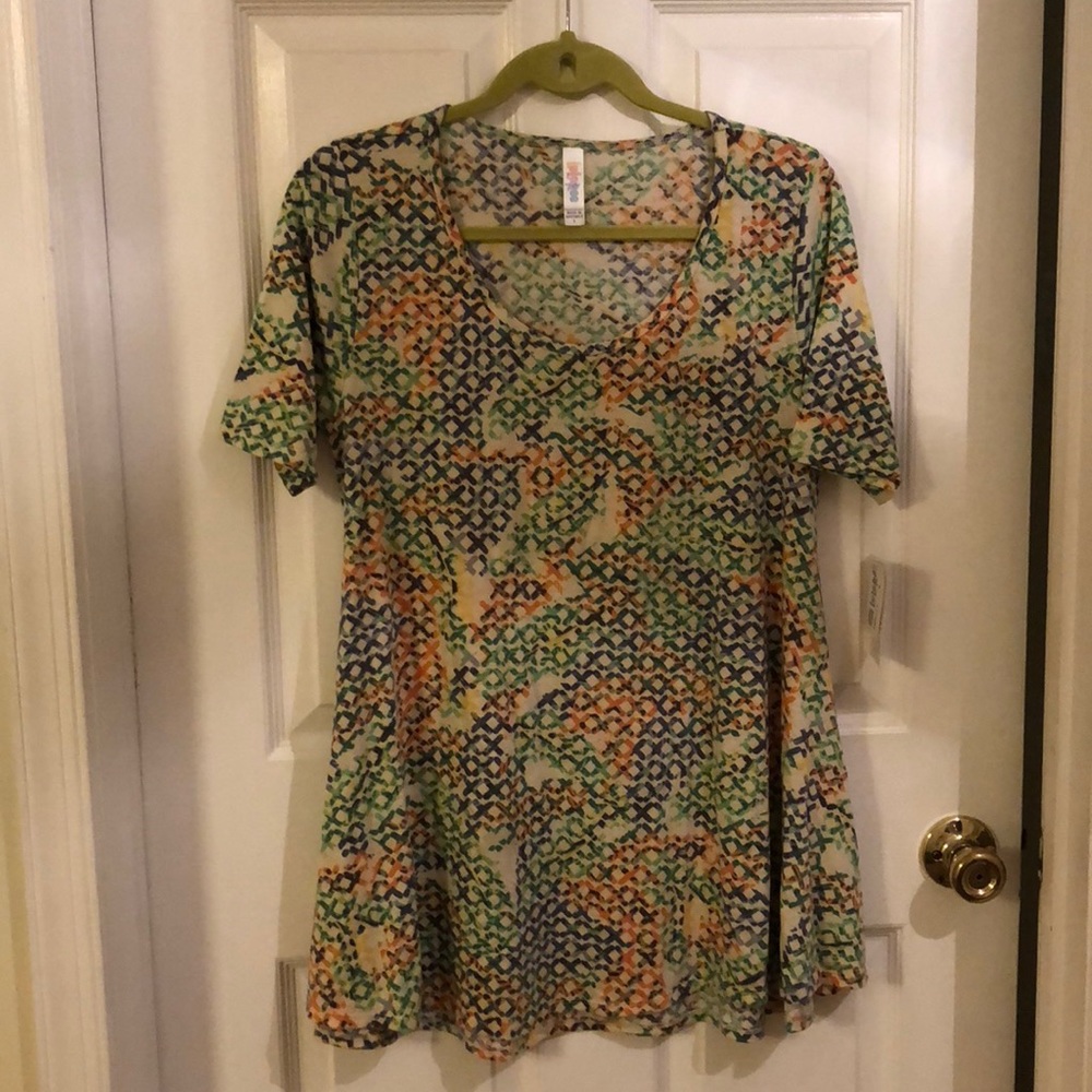 LulaRoe Perfect T. Size small. NWT
